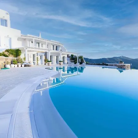 Beachfront Luxury Santa Barbara *