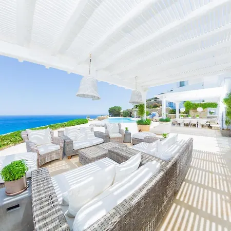 Villa Beachfront Luxury Santa Barbara