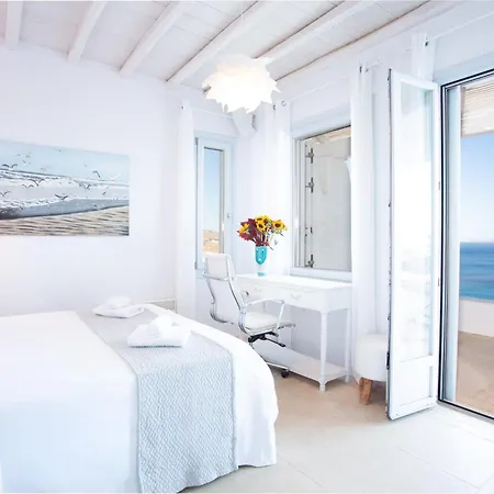 Beachfront Luxury Santa Barbara ヴィラ アノ・メラ