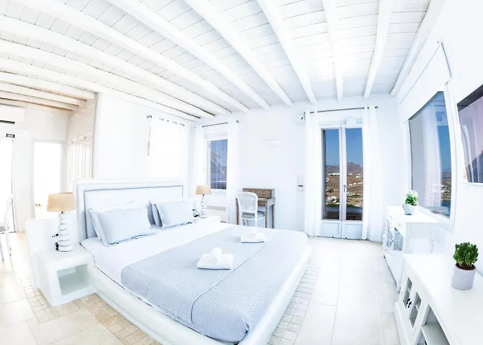 Beachfront Luxury Santa Barbara Βίλα Άνω Μερά